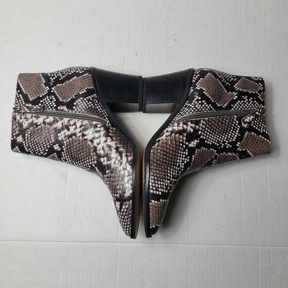 NEW 14TH & UNION braxten snakeskin booties - Picture 3 of 13